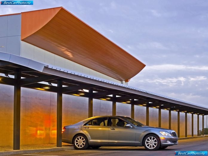 2007 Mercedes-Benz S550 - фотография 42 из 68