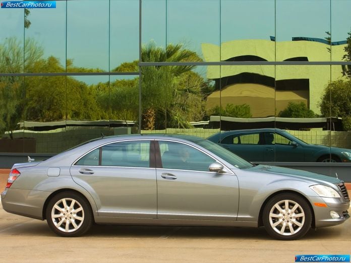 2007 Mercedes-Benz S550 - фотография 44 из 68
