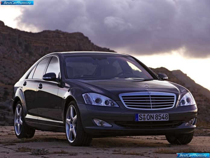 2007 Mercedes-Benz S 500 4matic - фотография 1 из 36 2007 Mercedes-Benz S 500 4matic - фотография 1 из 36