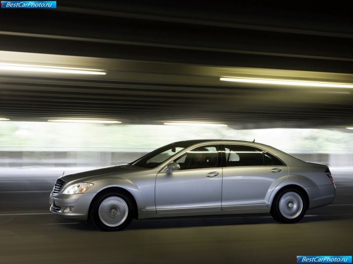 2007 Mercedes-Benz S 500 4matic - фотография 17 из 36 2007 Mercedes-Benz S 500 4matic - фотография 17 из 36