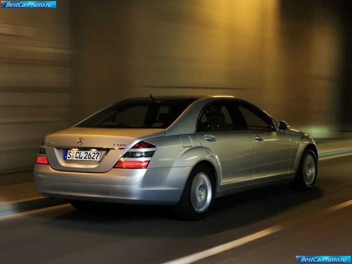 2007 Mercedes-Benz S 500 4matic - фотография 23 из 36 2007 Mercedes-Benz S 500 4matic - фотография 23 из 36