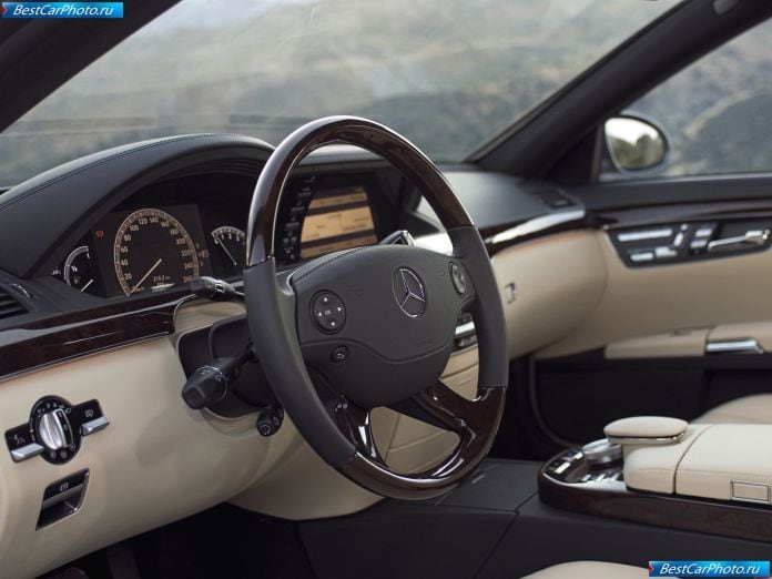 2007 Mercedes-Benz S 500 4matic - фотография 30 из 36 2007 Mercedes-Benz S 500 4matic - фотография 30 из 36