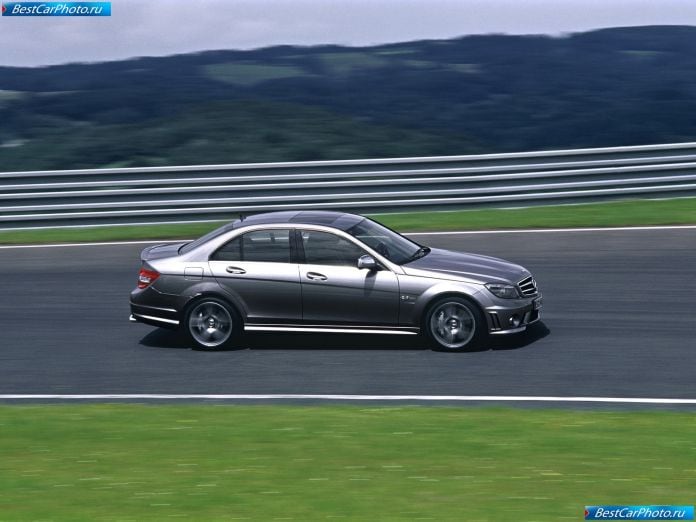 2008 Mercedes-Benz C63 Amg - фотография 24 из 45 2008 Mercedes-Benz C63 Amg - фотография 24 из 45