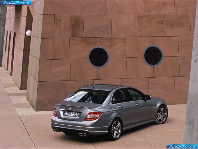 2008 Mercedes-Benz C63 Amg - фотография 31 из 45 2008 Mercedes-Benz C63 Amg - фотография 31 из 45