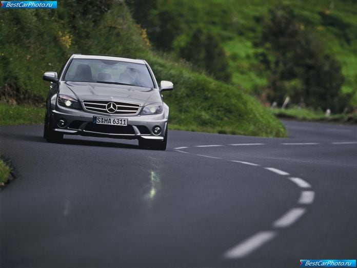 2008 Mercedes-Benz C63 Amg - фотография 34 из 45 2008 Mercedes-Benz C63 Amg - фотография 34 из 45