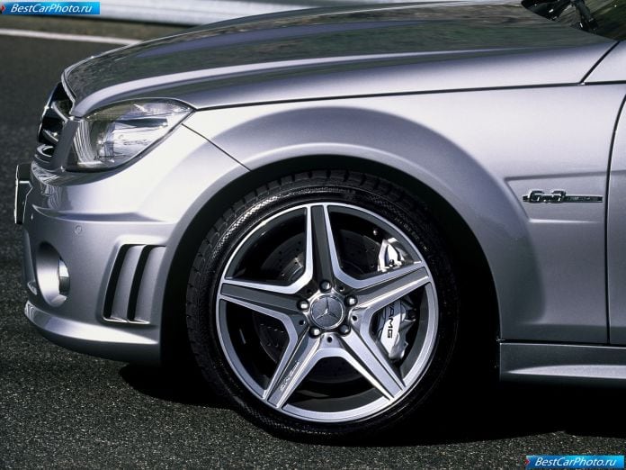 2008 Mercedes-Benz C63 Amg - фотография 42 из 45