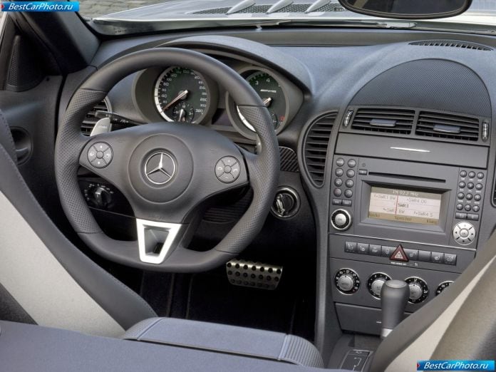 2008 Mercedes-Benz Slk 55 Amg - фотография 7 из 7 2008 Mercedes-Benz Slk 55 Amg - фотография 7 из 7