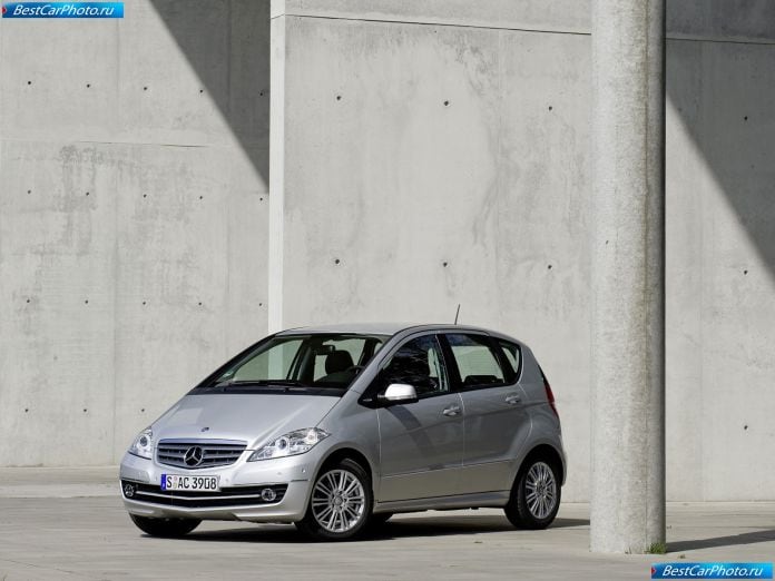 2009 Mercedes-Benz A-class - фотография 12 из 59