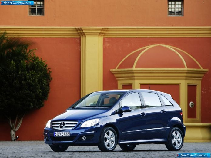 2009 Mercedes-Benz B-class - фотография 2 из 60 2009 Mercedes-Benz B-class - фотография 2 из 60