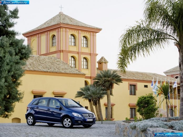 2009 Mercedes-Benz B-class - фотография 8 из 60 2009 Mercedes-Benz B-class - фотография 8 из 60