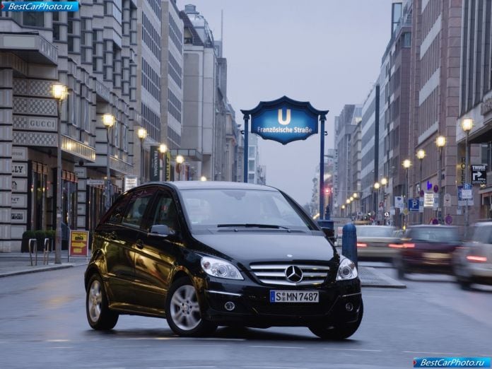 2009 Mercedes-Benz B-class - фотография 10 из 60 2009 Mercedes-Benz B-class - фотография 10 из 60