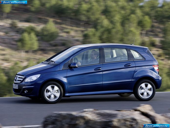 2009 Mercedes-Benz B-class - фотография 22 из 60 2009 Mercedes-Benz B-class - фотография 22 из 60