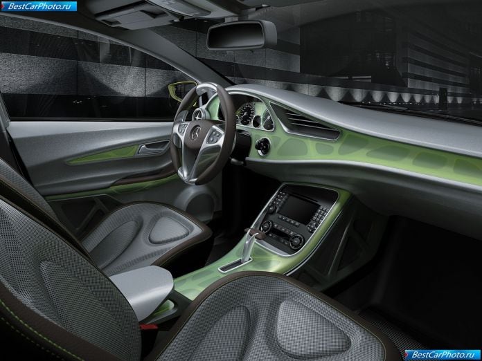2009 Mercedes-Benz Bluezero Concept - фотография 4 из 4 2009 Mercedes-Benz Bluezero Concept - фотография 4 из 4