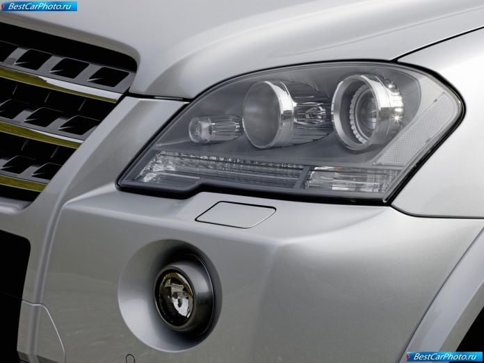 2009 Mercedes-Benz Ml63 Amg 10th Anniversary - фотография 12 из 20 2009 Mercedes-Benz Ml63 Amg 10th Anniversary - фотография 12 из 20
