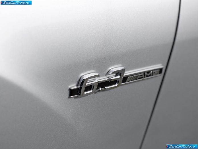 2009 Mercedes-Benz Ml63 Amg 10th Anniversary - фотография 17 из 20 2009 Mercedes-Benz Ml63 Amg 10th Anniversary - фотография 17 из 20