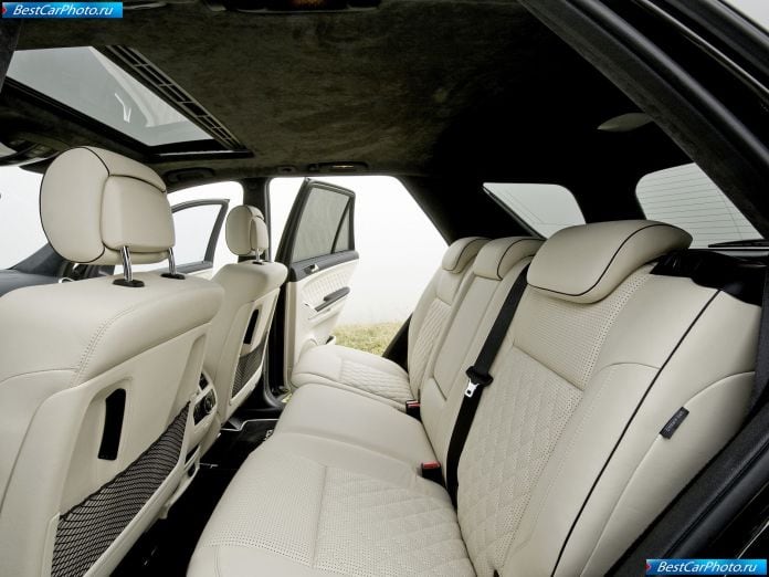 2009 Mercedes-Benz Ml63 Amg Performance Studio - фотография 27 из 39 2009 Mercedes-Benz Ml63 Amg Performance Studio - фотография 27 из 39