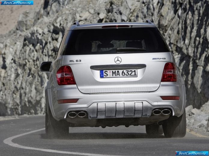 2009 Mercedes-Benz Ml 63 Amg - фотография 7 из 7 2009 Mercedes-Benz Ml 63 Amg - фотография 7 из 7