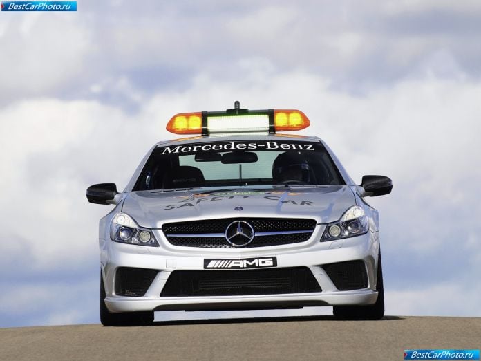 2009 Mercedes-Benz Sl63 Amg F1 Safety Car - фотография 7 из 11 2009 Mercedes-Benz Sl63 Amg F1 Safety Car - фотография 7 из 11