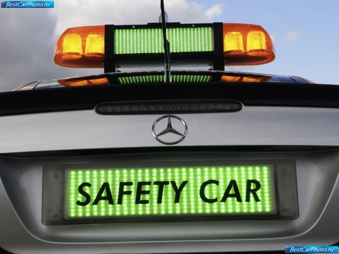 2009 Mercedes-Benz Sl63 Amg F1 Safety Car - фотография 11 из 11 2009 Mercedes-Benz Sl63 Amg F1 Safety Car - фотография 11 из 11