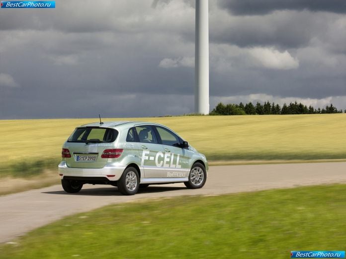2010 Mercedes-Benz B-class F-cell - фотография 12 из 23 2010 Mercedes-Benz B-class F-cell - фотография 12 из 23