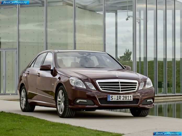 2010 Mercedes-Benz E-class - фотография 1 из 222 2010 Mercedes-Benz E-class - фотография 1 из 222