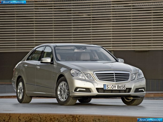 2010 Mercedes-Benz E-class - фотография 4 из 222