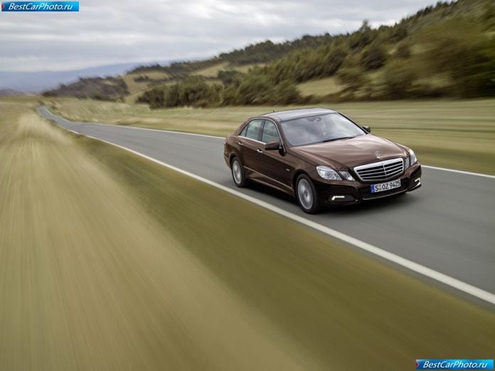 2010 Mercedes-Benz E-class - фотография 8 из 222