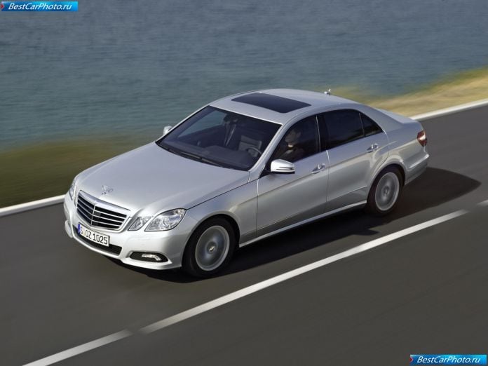 2010 Mercedes-Benz E-class - фотография 28 из 222