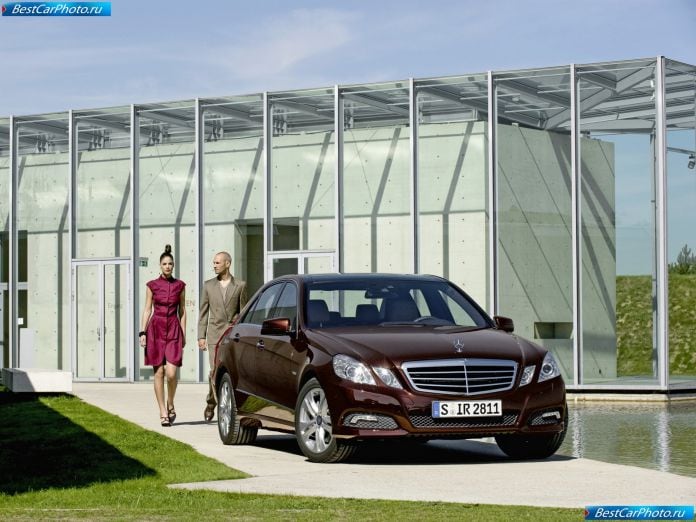 2010 Mercedes-Benz E-class - фотография 35 из 222