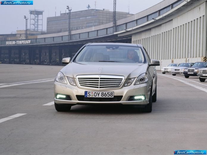 2010 Mercedes-Benz E-class - фотография 52 из 222