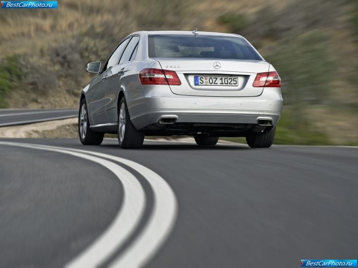 2010 Mercedes-Benz E-class - фотография 85 из 222