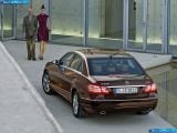 mercedes-benz_2010-e-class_1600x1200_094.jpg
