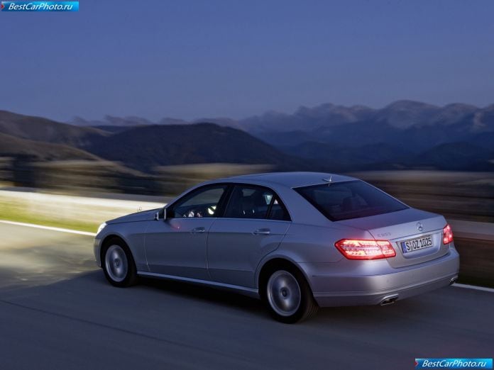 2010 Mercedes-Benz E-class - фотография 106 из 222