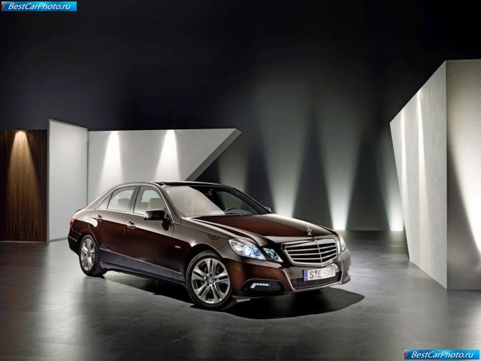 2010 Mercedes-Benz E-class - фотография 114 из 222