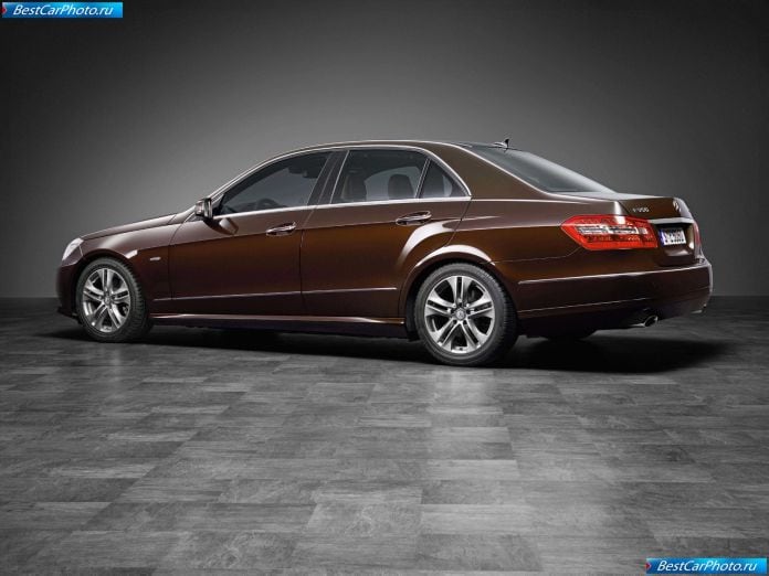 2010 Mercedes-Benz E-class - фотография 118 из 222