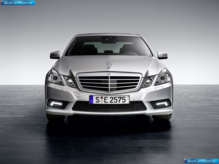 2010 Mercedes-Benz E-class - фотография 122 из 222