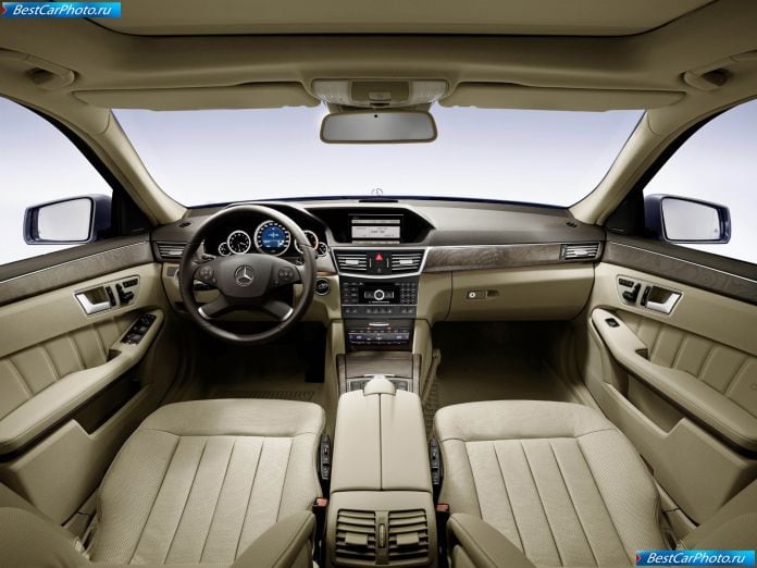 2010 Mercedes-Benz E-class - фотография 147 из 222