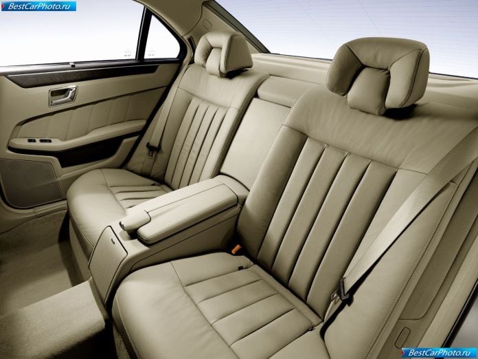 2010 Mercedes-Benz E-class - фотография 154 из 222