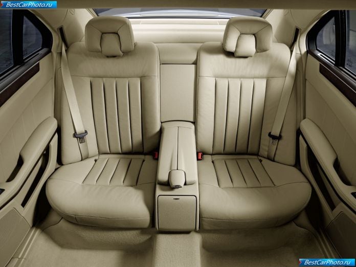 2010 Mercedes-Benz E-class - фотография 155 из 222