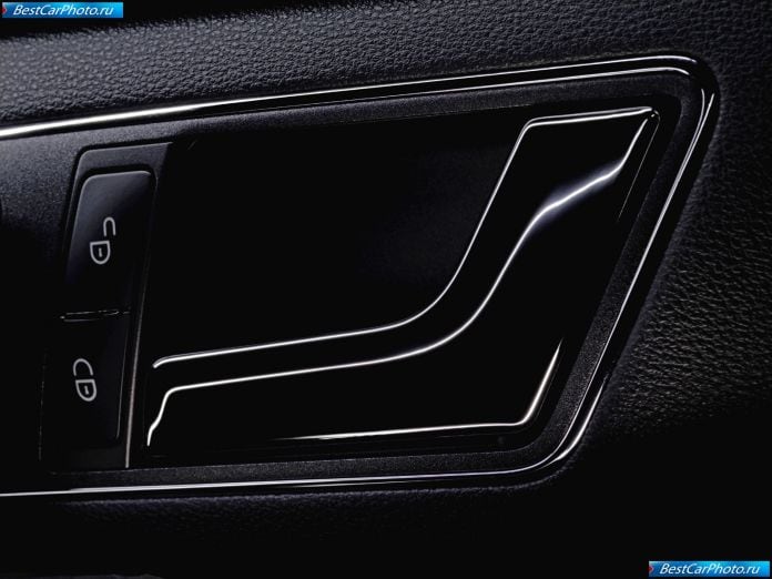 2010 Mercedes-Benz E-class - фотография 164 из 222