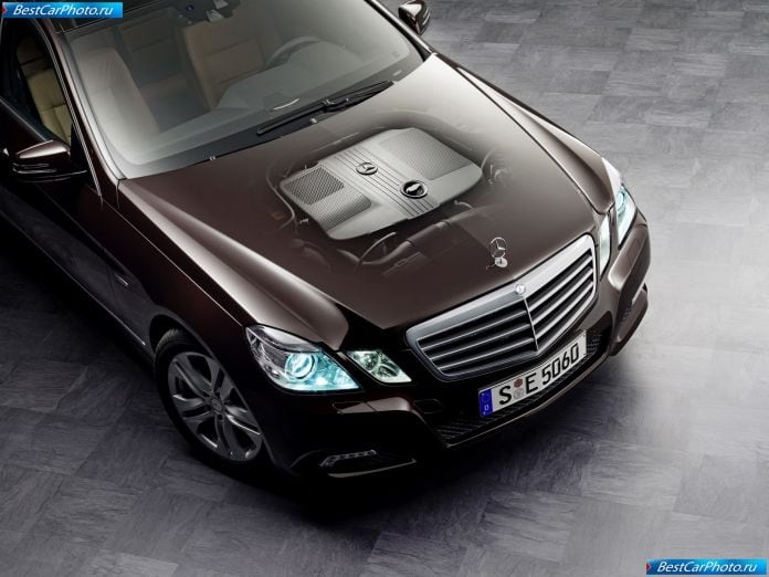 2010 Mercedes-Benz E-class - фотография 178 из 222