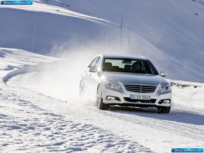 2010 Mercedes-Benz E-class 4matic - фотография 1 из 43