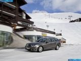mercedes-benz_2010-e-class_4matic_1600x1200_011.jpg
