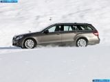 mercedes-benz_2010-e-class_4matic_1600x1200_015.jpg