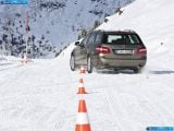 mercedes-benz_2010-e-class_4matic_1600x1200_027.jpg