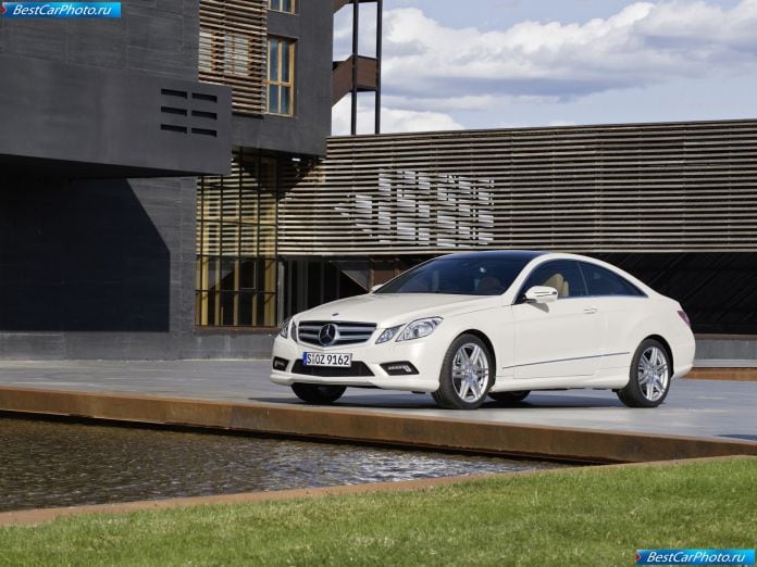 2010 Mercedes-Benz E-class Coupe - фотография 11 из 209 2010 Mercedes-Benz E-class Coupe - фотография 11 из 209