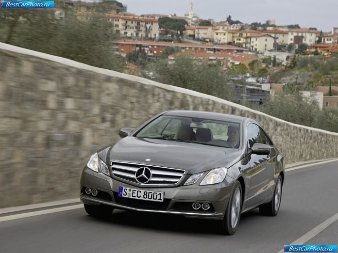 2010 Mercedes-Benz E-class Coupe - фотография 28 из 209