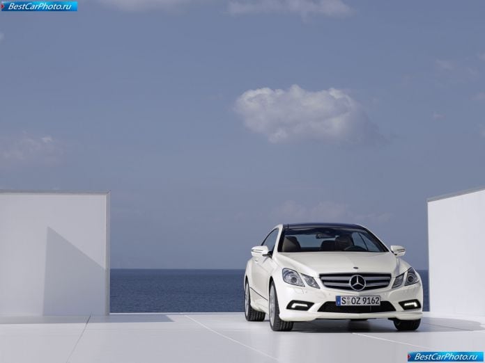 2010 Mercedes-Benz E-class Coupe - фотография 33 из 209