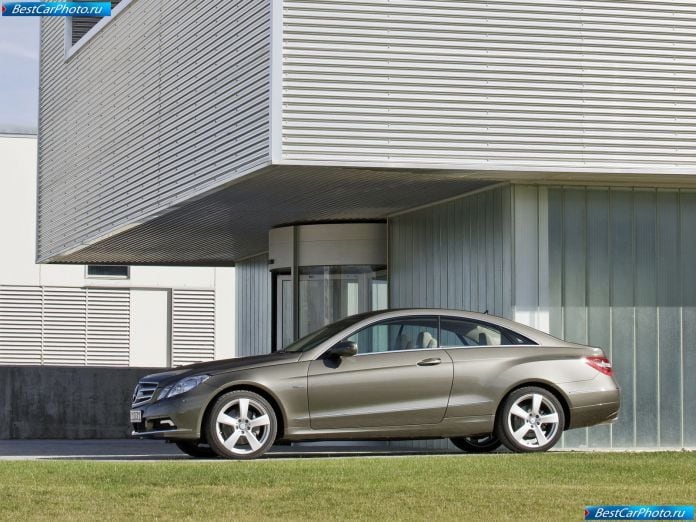 2010 Mercedes-Benz E-class Coupe - фотография 39 из 209 2010 Mercedes-Benz E-class Coupe - фотография 39 из 209