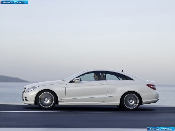 2010 Mercedes-Benz E-class Coupe - фотография 45 из 209